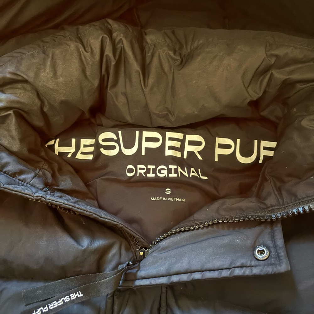 Aritzia Black Super Puff Vest